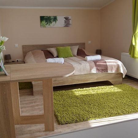 Bed and Breakfast Bundics Vendeghazak Ленті Екстер'єр фото