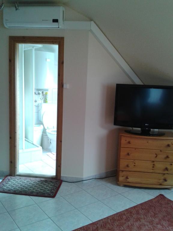 Bed and Breakfast Bundics Vendeghazak Ленті Номер фото